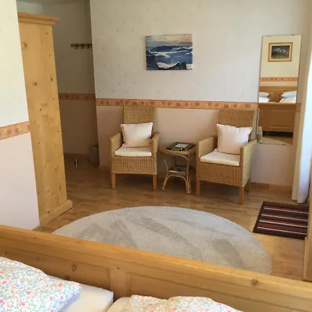 Haus Karl's Ruh Oda ve Kahvaltı Ehrwald