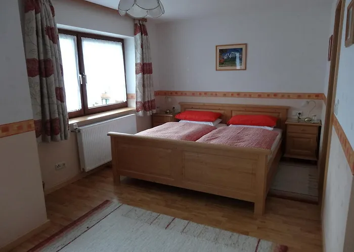 Bed & Breakfast Haus Karl's Ruh 3*