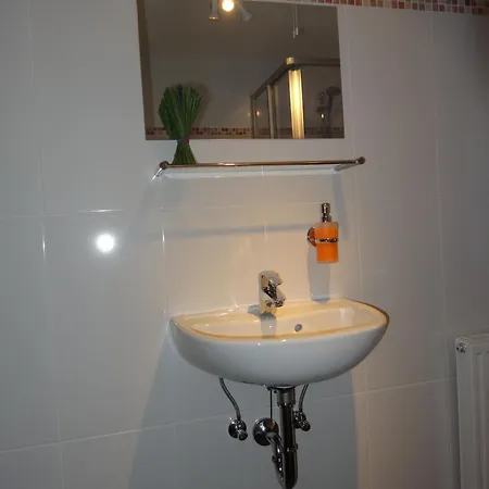 فندق مبيت وإفطار Haus Karl's Ruh ايروالد