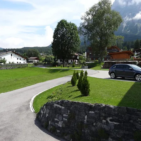 فندق مبيت وإفطار Haus Karl's Ruh 3*